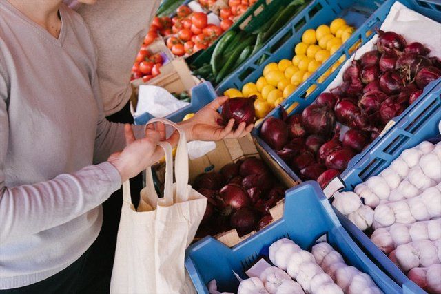 Natural foods, Selling, Local food, Marketplace, Food, Public space, Fruit, Market, Vegetable, Vegan nutrition, 
