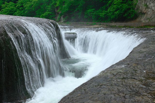 Water resources, Waterfall, Body of water, Water, Watercourse, Nature, Natural landscape, Chute, Stream, Nature reserve, 