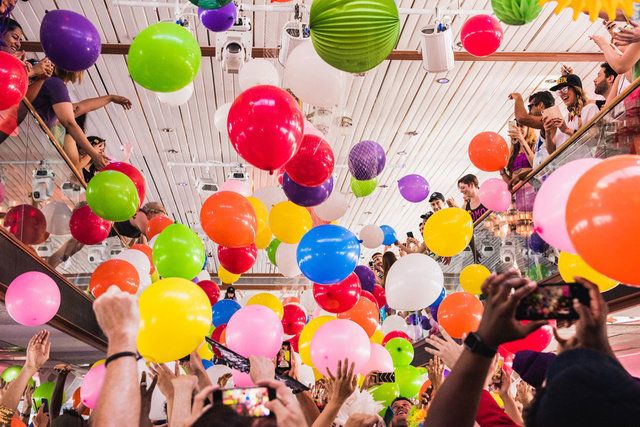 Balloon, People, Party supply, Fun, Party, Event, Crowd, Festival, Happy, Recreation, 