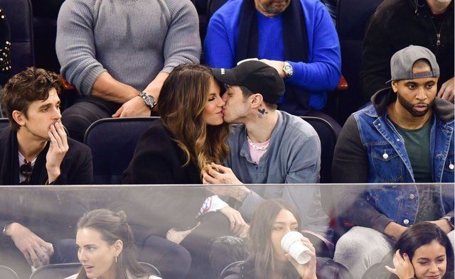 Nose, Mouth, People, Cap, Collage, Interaction, Baseball cap, Love, Kiss, Step cutting, 