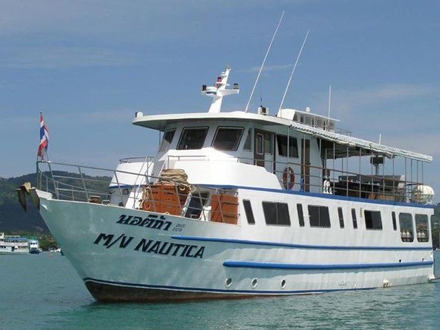 Vehicle, Water transportation, Motor ship, Ship, Boat, Ferry, Watercraft, Yacht, Transport, Passenger ship, 