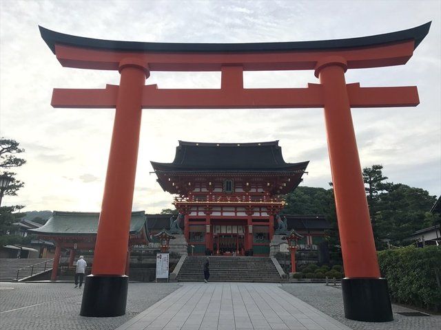 Japanese architecture, Torii, Shinto shrine, Chinese architecture, Place of worship, Shrine, Temple, Architecture, Building, Leisure, 