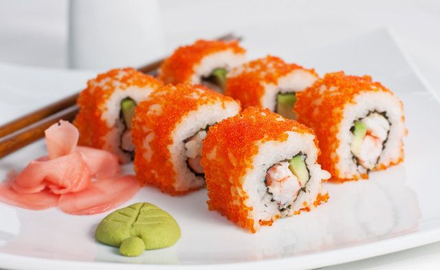 Dish, Food, Cuisine, Sushi, California roll, Ingredient, Sashimi, Gimbap, Comfort food, Japanese cuisine, 