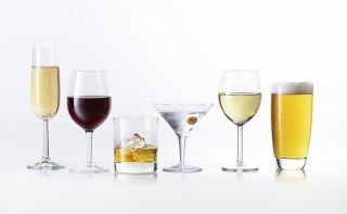 ダイエット中でも飲める種類別お酒ガイド