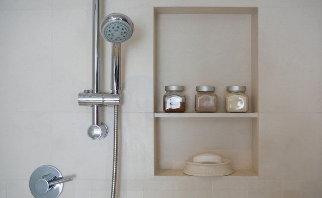 Plumbing fixture, Room, Wall, Shower panel, Bathroom, Plumbing, Tap, Shower, Bathroom accessory, Shower bar, 