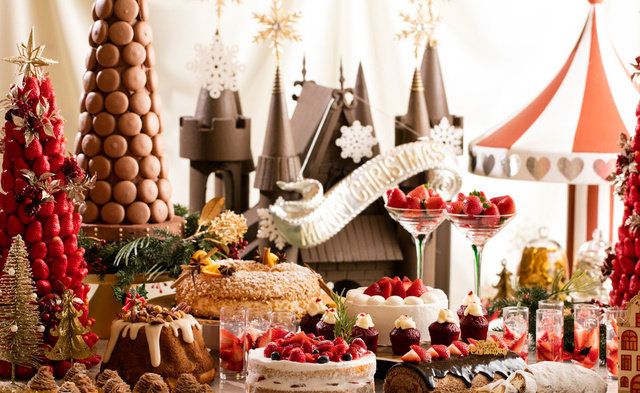 Decoration, Meal, Food, Dessert, Christmas eve, Brunch, Cuisine, Event, Christmas, Tradition, 