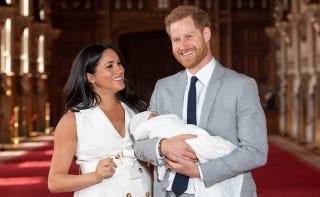 世界のママたち共感 メーガン妃が見せた産後の姿