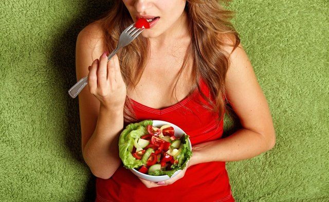Eating, Salad, Food, Mouth, Plant, Cuisine, Smile, Bouquet, Superfood, Recipe, 