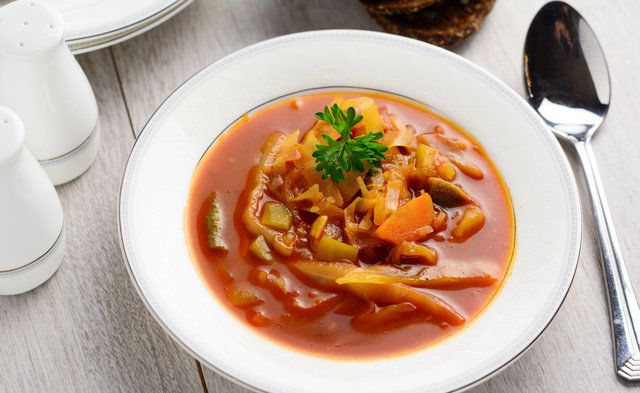 Dish, Food, Cuisine, Ingredient, Bouillabaisse, Produce, Minestrone, Soup, Stew, Red curry, 