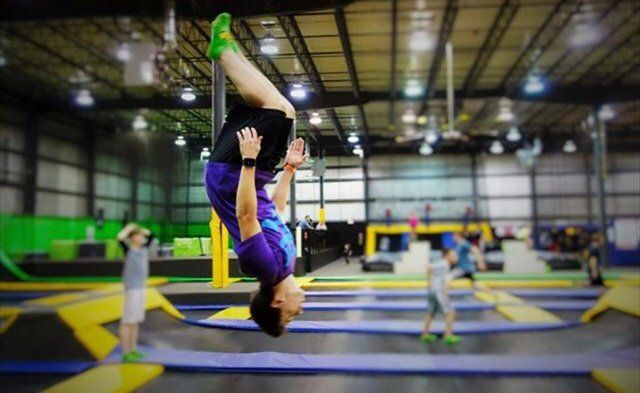 Fun, Acrobatics, Performance, Snapshot, Competition event, Sports, Leisure, Public event, Flip (acrobatic), Individual sports, 
