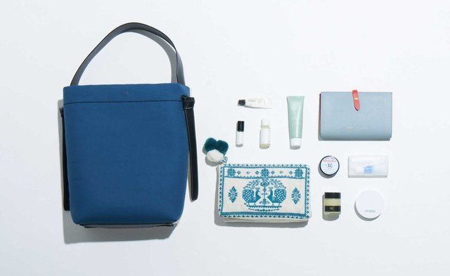 Bag, Blue, Handbag, Product, Turquoise, Fashion accessory, Material property, Luggage and bags, Tote bag, Electric blue, 