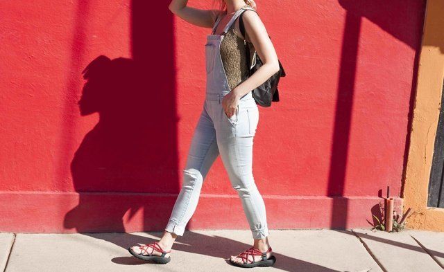 Red, Jeans, Clothing, Fashion, Footwear, Beauty, Leg, Street fashion, Shoulder, Denim, 