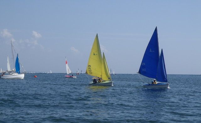 Sail, Sailing, Sailing, Water transportation, Water sport, Sailboat, Dinghy sailing, Vehicle, Boat, Outdoor recreation, 
