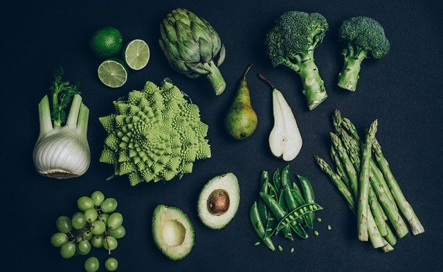 Food, Broccoli, Vegetable, Cruciferous vegetables, Natural foods, Plant, Superfood, Vegan nutrition, Produce, Leaf vegetable, 