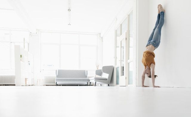 White, Shoulder, Room, Joint, Leg, Floor, Physical fitness, Furniture, Photography, Interior design, 