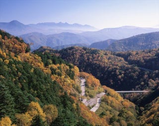 秋のツーリングで出かけたい 絶景紅葉スポット5選 秋のツーリングで出かけたい 絶景紅葉スポット5選