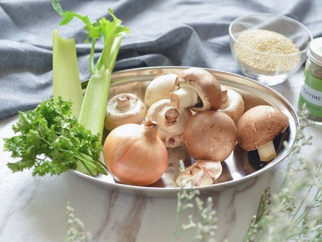 Dish, Food, Cuisine, Ingredient, Mushroom, Produce, Shiitake, Recipe, Champignon mushroom, Brunch, 