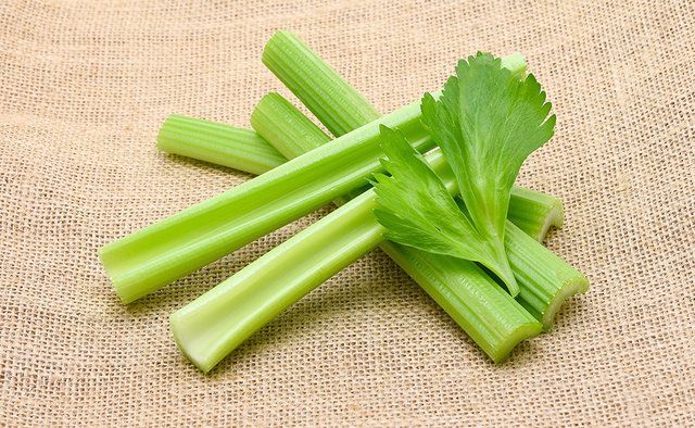 Celery, Food, Vegetable, Plant, Ingredient, Produce, Cuisine, Leaf vegetable, 