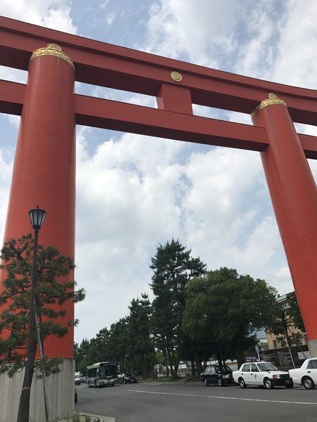 Daytime, Sky, Cloud, Architecture, Torii, Cumulus, Thoroughfare, Parking, Family car, Shinto shrine, 
