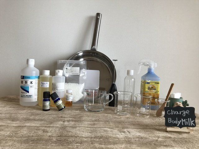 Product, Glass bottle, Bottle, Liquid, Furniture, Plastic bottle, Laboratory equipment, Shelf, Glass, Solution, 