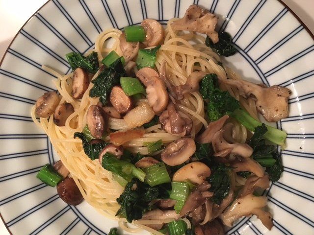 Food, Cuisine, Dish, Ingredient, Produce, Chicken marsala, Meat, Leaf vegetable, Recipe, Vegetable, 