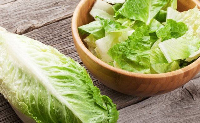 Food, Leaf vegetable, Vegetable, Iceburg lettuce, Dish, Lettuce, Romaine lettuce, Ingredient, Savoy cabbage, Produce, 