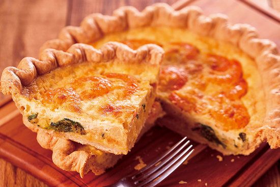 Dish, Food, Cuisine, Baked goods, Ingredient, Quiche, Pastry, Bacon and egg pie, Flamiche, Dessert, 