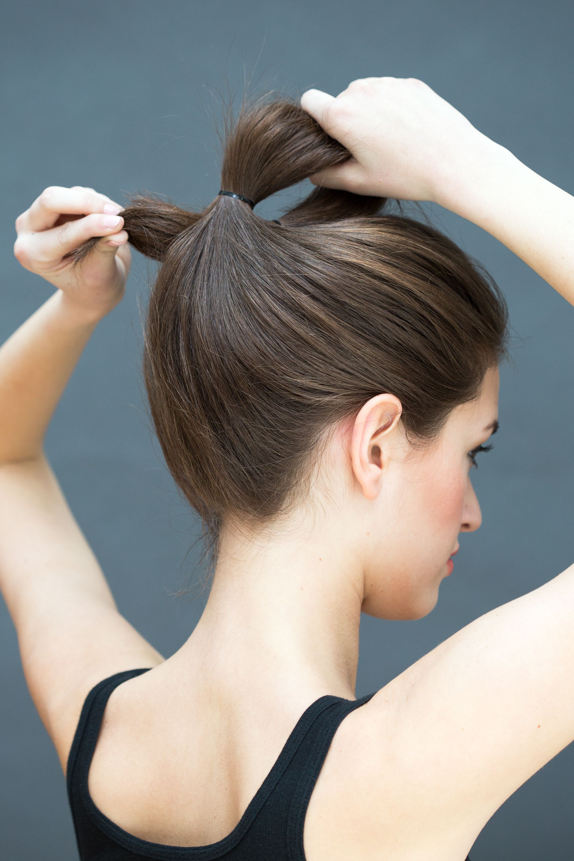 10 Easy Hairstyles You Can Do In 10 Seconds Diy Hairstyles
