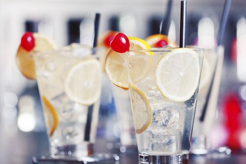 Drink, Classic cocktail, Alcoholic drink, Distilled drink, Gin and tonic, Tom Collins, Cocktail, Non-alcoholic drink, Wine cocktail, Alcohol, 