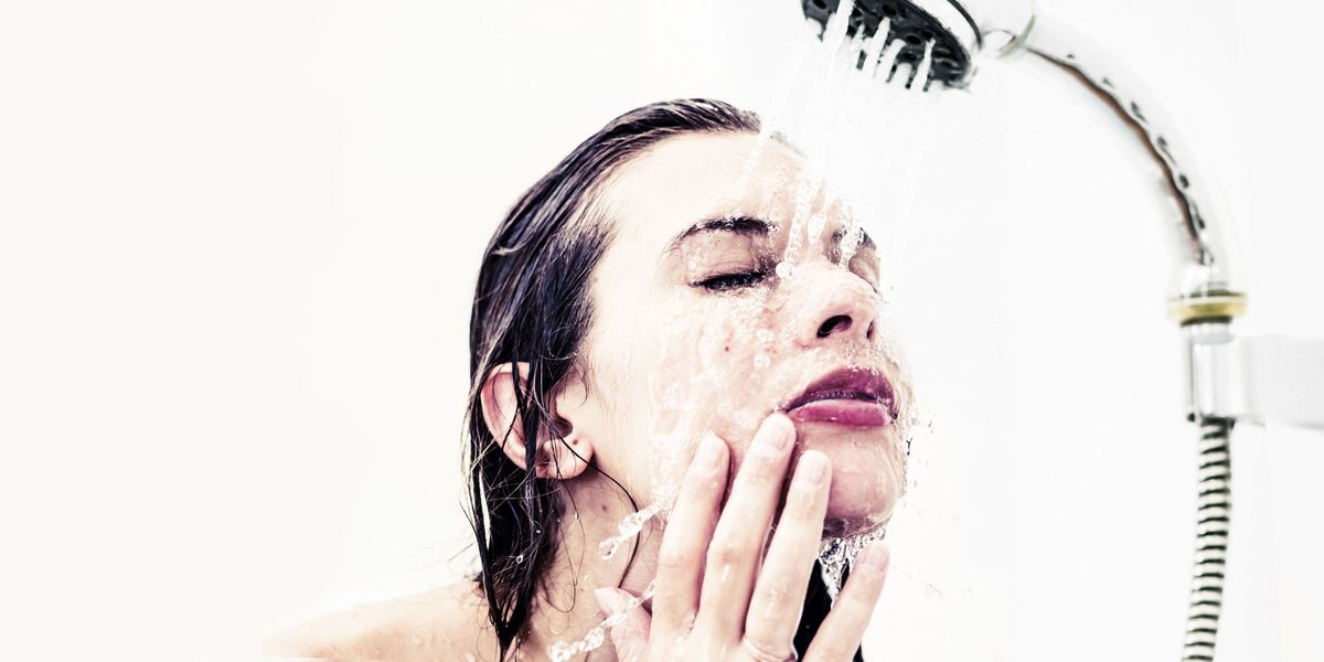 Face Washing Tips - Why You Should Never Wash Your Face in ...