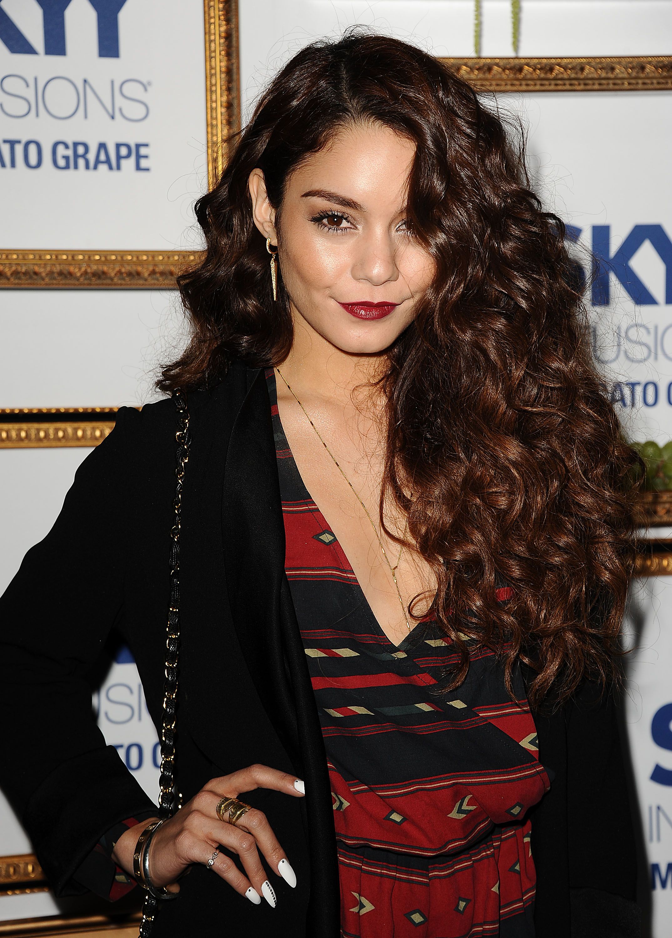 how not to look old change your over 50 hairstyle 45 best curly hairstyles of 2017 cute hairstyles for curly hair how not to look old change your over 50 hairstyle 45 best curly hairstyles of 2017 cute hairstyles for curly hair