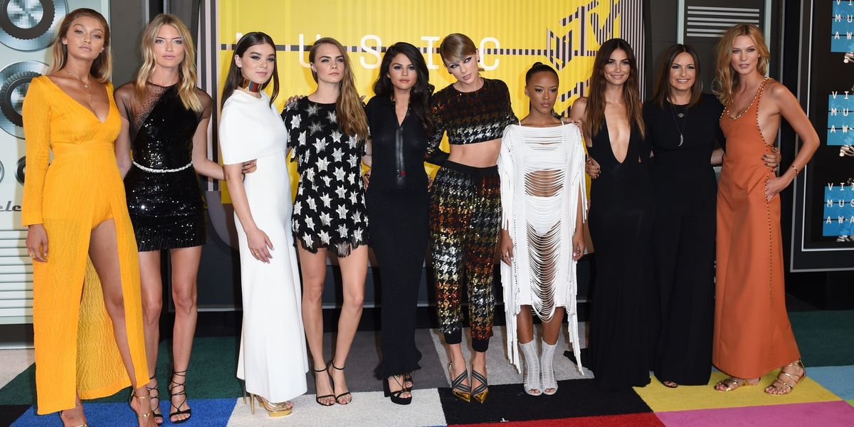 MTV VMAs 2015 Red Carpet Looks - VMA Awards 2015