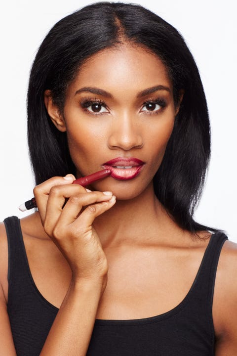 Lip Contouring Tutorial – How To Get Bigger Lips