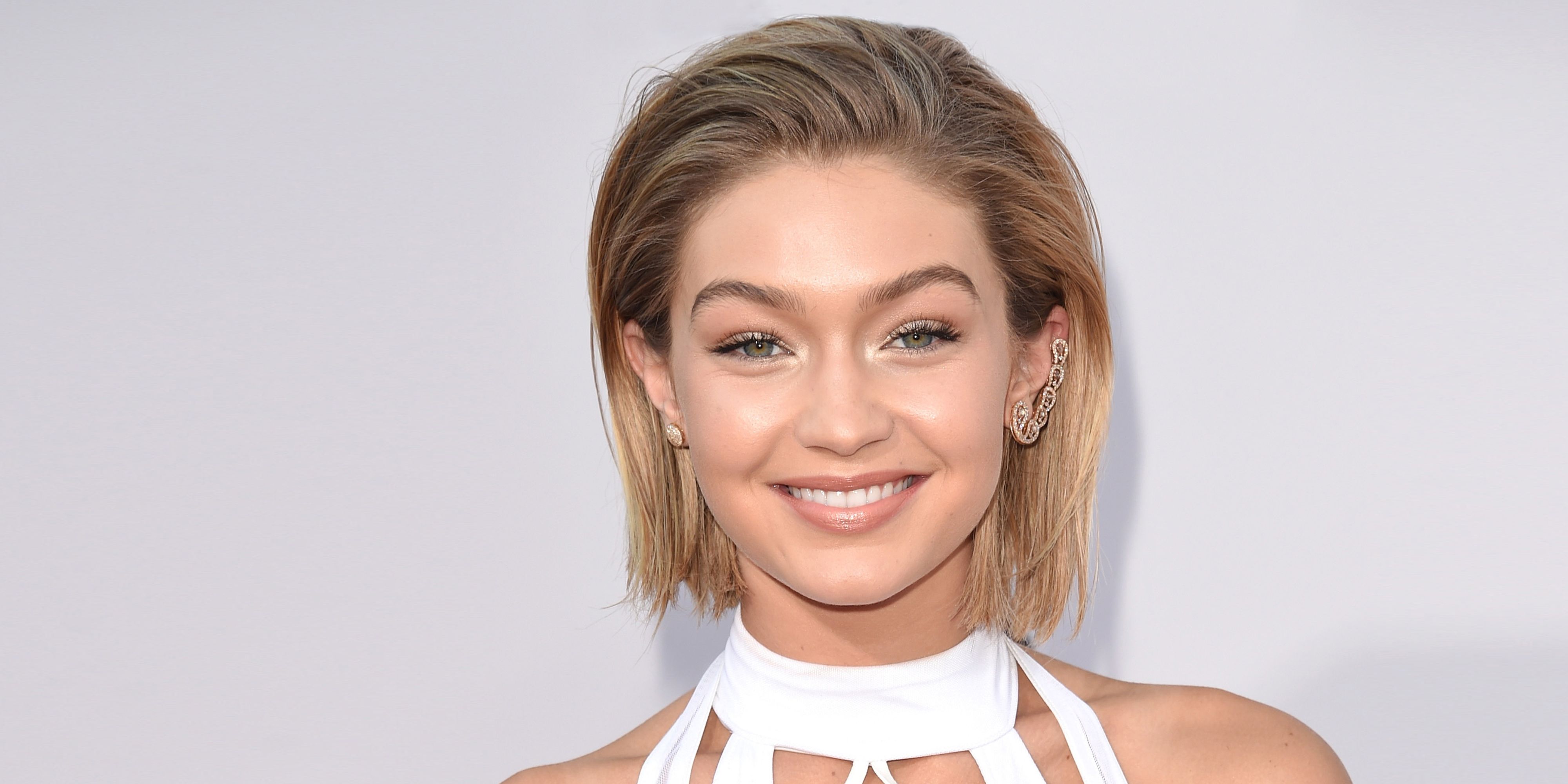 Gigi Hadids Amas Hair Cut Isnt Real Heres How The Fake