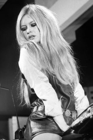 Celebrities With Long Hair Longest Hairstyles Ever