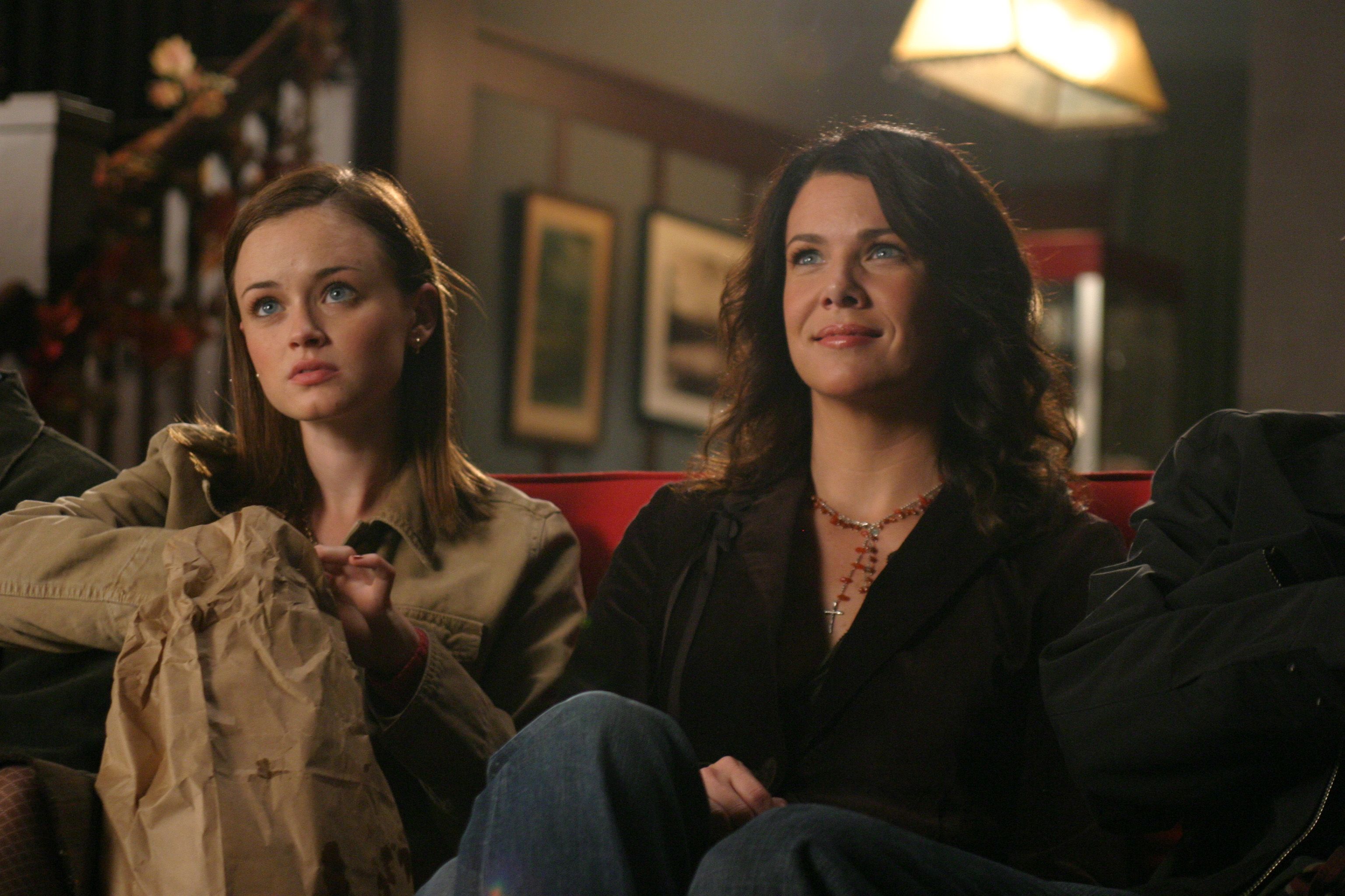 Gilmore Girls Revival Set Photos