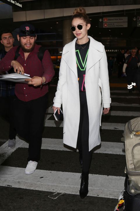 100+ Celebrity Airport Fashion Looks - How Celebs Travel in Style