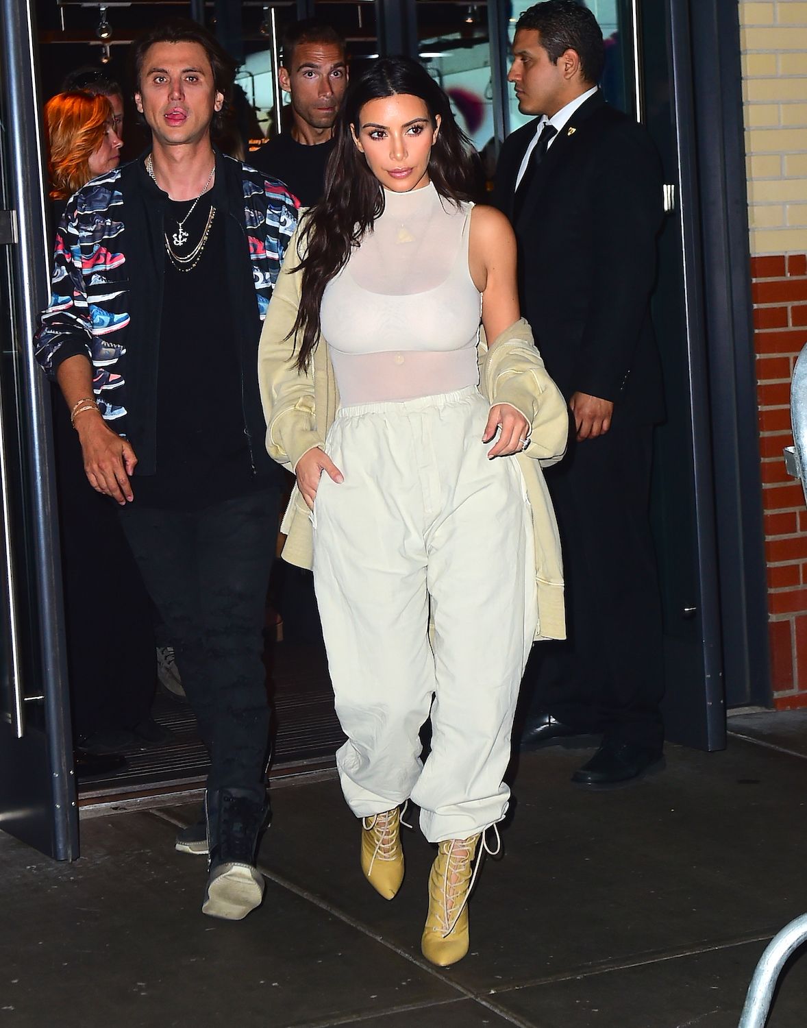 Style Street Kim Best Kardashian Looks QedCBoxWr