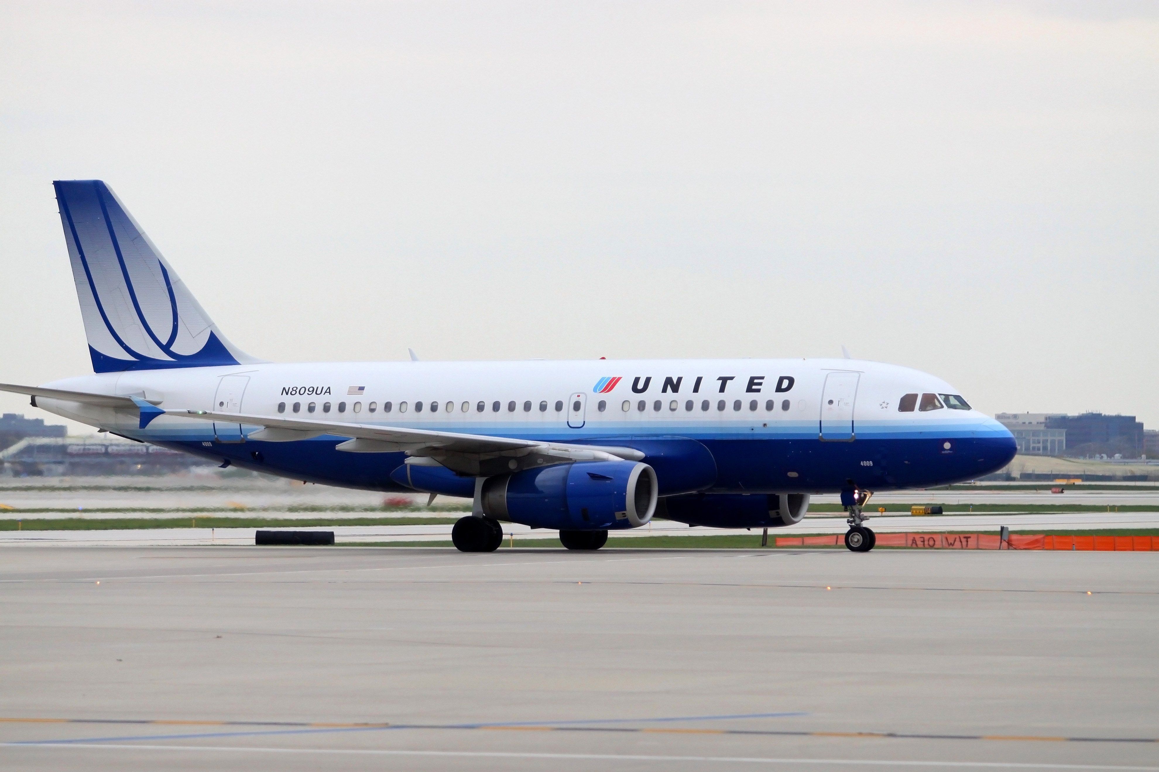 Watch United Airlines Booted a Bride and Groom Off the Plane on the Way to Their Own Wedding video Watch United Airlines Booted a Bride and Groom Off the Plane on the Way to Their Own Wedding video