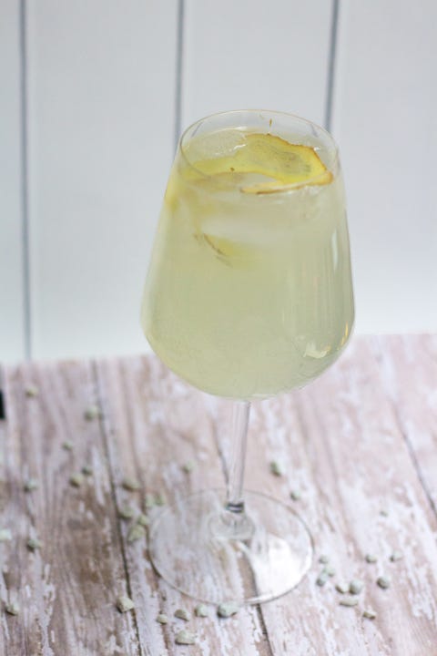 Peach-Ginger Spritz