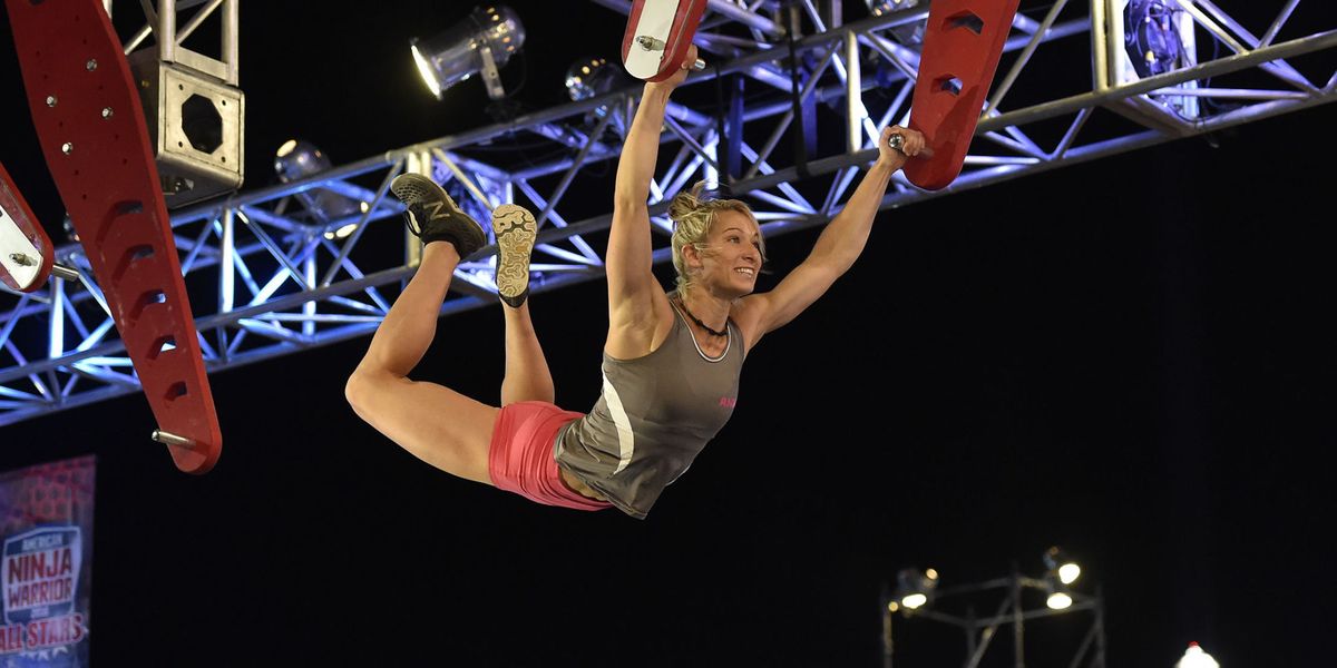 Jessie Graff Sets American Ninja Warrior Record Watch Jessie Graff