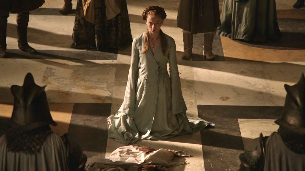 Game Of Thrones Sansa Stark S Style Evolution Is Full Of Hidden
