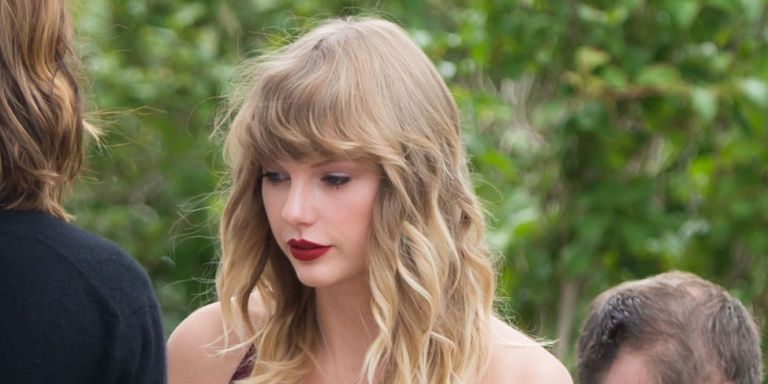 Taylor Swift Was a Bridesmaid at Abigail Anderson's Wedding - See ...