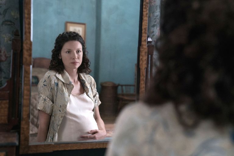 Outlander Season 3 Premiere Recap Outlander Claire Gives