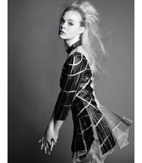 Elle Fanning Style Gallery - Elle Fanning Fashion Pictures