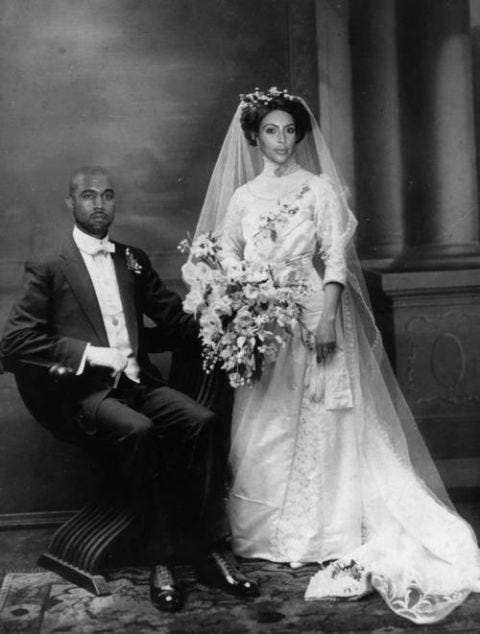 Kim Kardashian S Wedding Dress Revealed With The Magic Of Photoshop Kim Kardashian S Wedding Dress Revealed With The Magic Of Photoshop