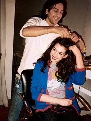 Anne Hathaway New Short Bob Haircut