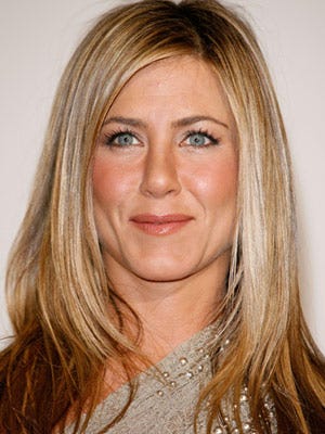 Jennifer Aniston Hair Color How To Get Jen S Jennifer Aniston