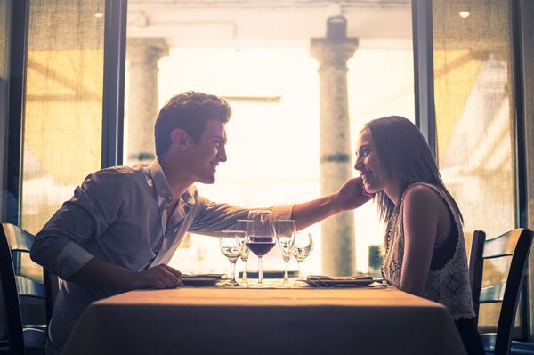 dating travel singles