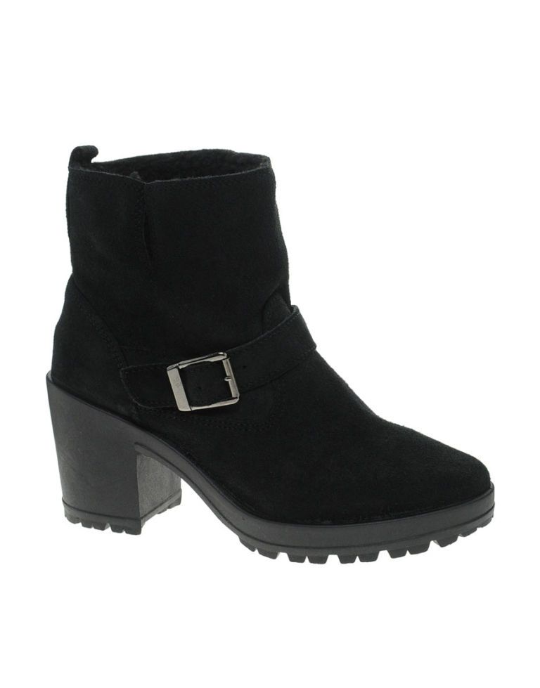 river island ugg type boots